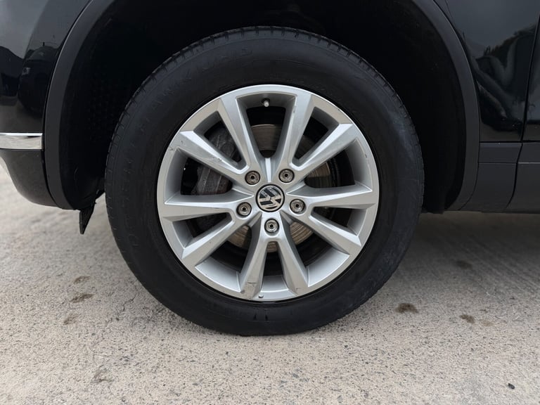 2015 Volkswagen Touareg 3.0 TDI V6 BlueMotion Tech Escape SUV 5dr Diesel