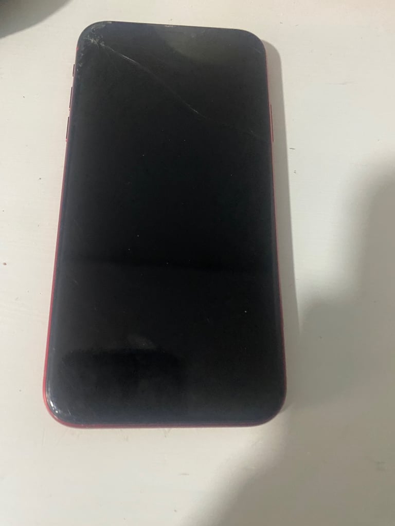 image for Cracked iPhone XR 64gb 