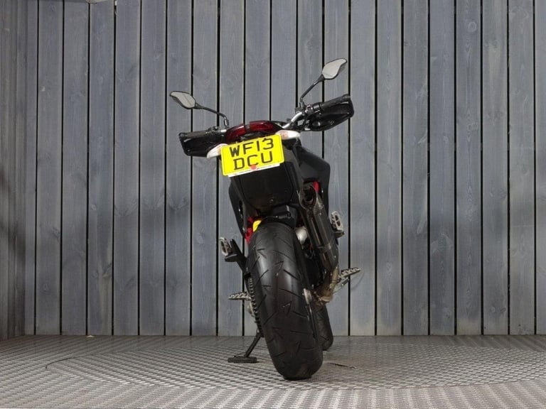 2013 13 DUCATI HYPERMOTARD 821