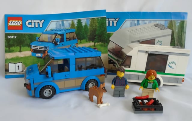 LEGO City 60117 Van Caravan complete with instructions in