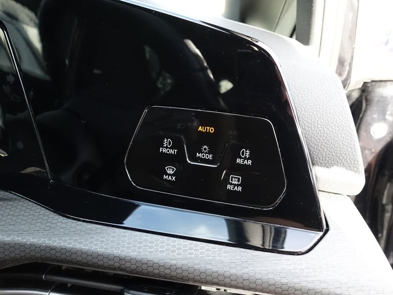 2022 Volkswagen Golf 2.0 TDI GTD Hatchback 5dr Diesel DSG Euro 6 (s/s) (200 ps) Hatchback Diesel ...
