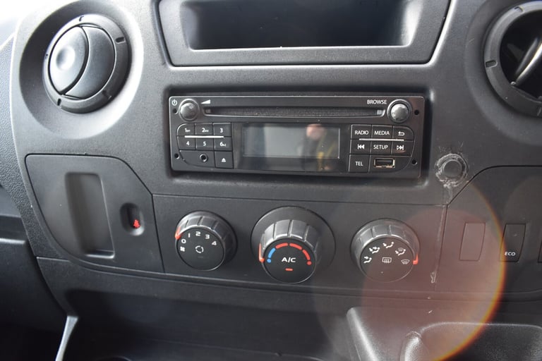 2017 Nissan NV400 2.3 dCi 130ps H2 SE Van PANEL VAN Diesel Manual