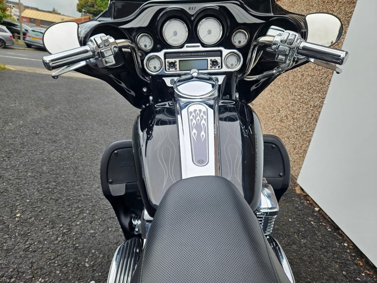 Harley-Davidson FLHX 1450 street glide. Spotless 
