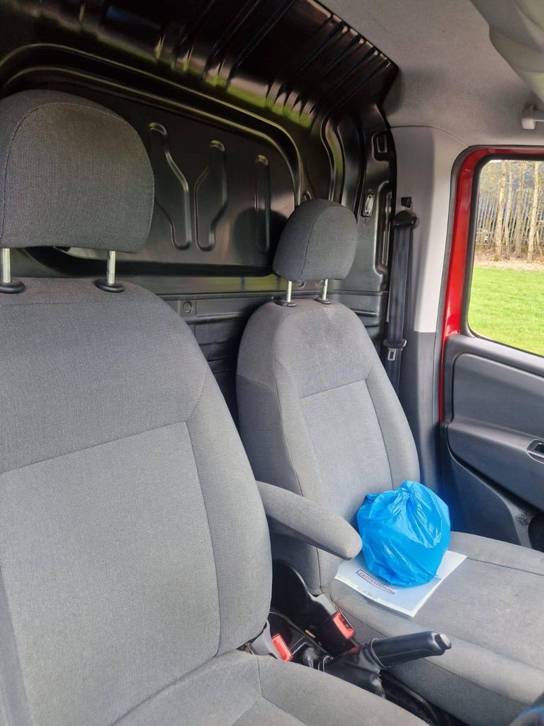 2014/ fiat doblo 1.3 Multijet 16v lwb 80k fsh  sim  connect berlingo caddy partner kangoo combo
