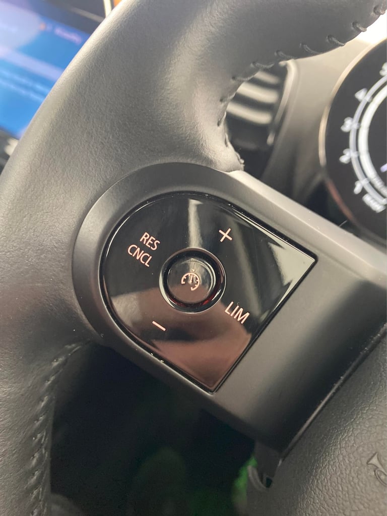 2021 MINI Clubman 1.5 Cooper Classic Estate 6dr Petrol Steptronic Euro 6 (s/s) (136 ps) - LED Est...