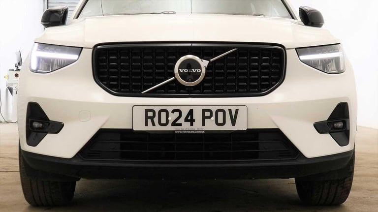 2024 Volvo XC40 Plus, B3 Mild hybrid, Petrol, Dark ESTATE Petrol/Electric Hybrid Automatic