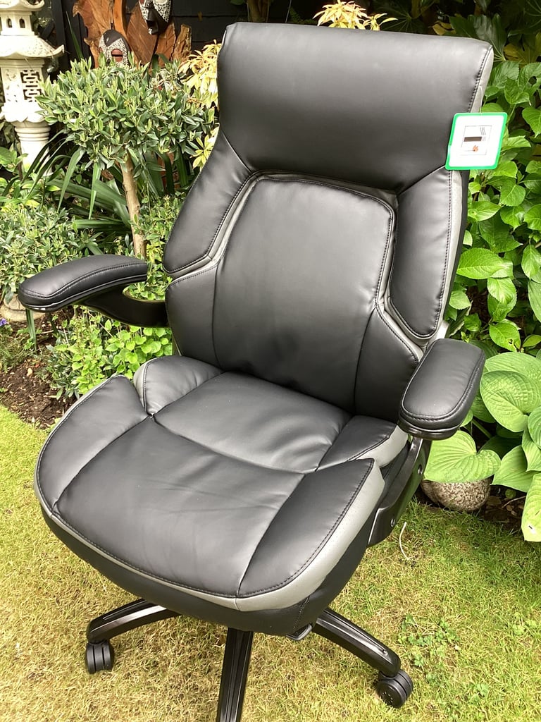 Dormeo Octaspring Managers Chair - Black Leather - Brand New 