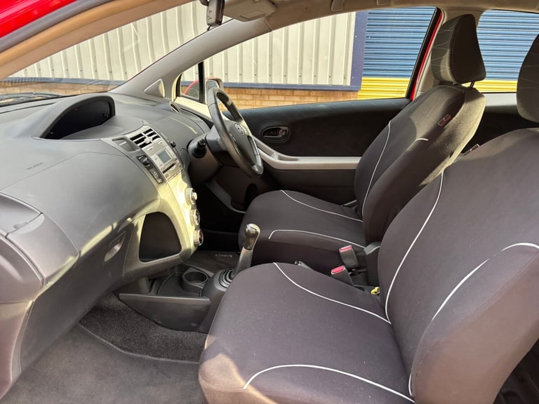 2008 Toyota Yaris 1.0 VVT-i TR 3dr HATCHBACK Petrol Manual