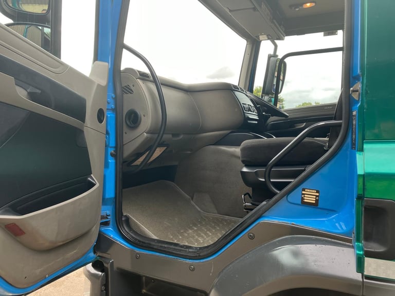 2013 DAF CF 65 .220 18 ton drop side truck idea scaffolding 