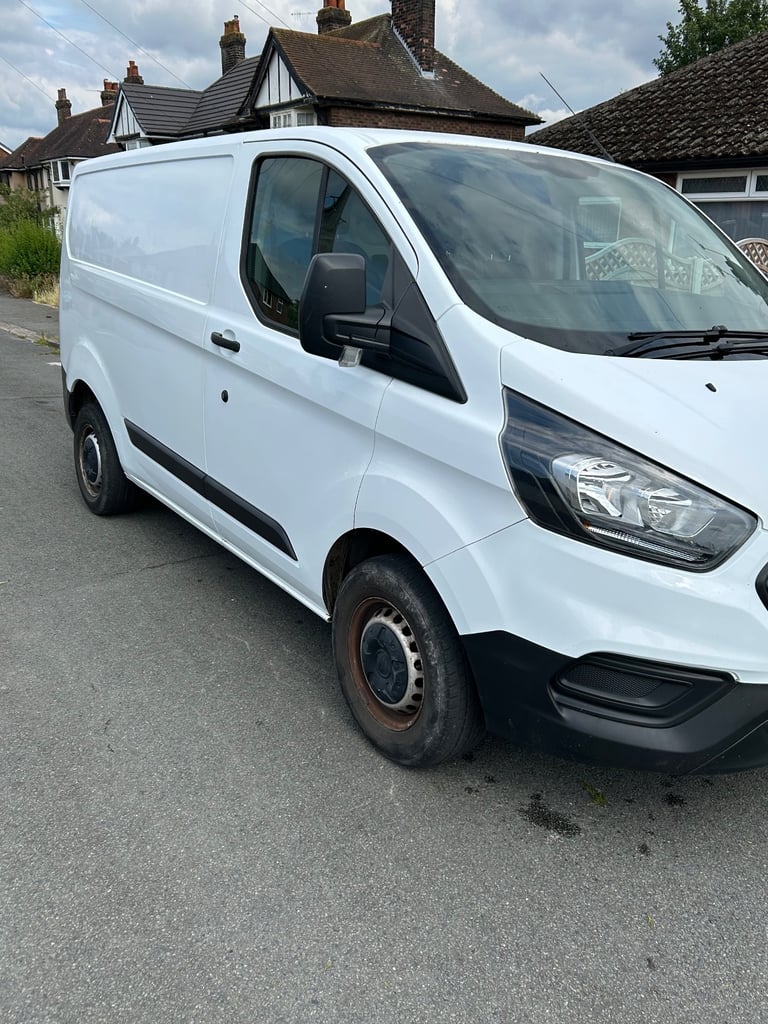 image for Ford, TRANSIT CUSTOM, Panel Van, 2018, Manual, 1996 (cc)