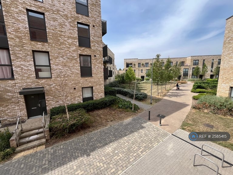 2 bedroom flat in Fowler Avenue, Trumpington, Cambridge, CB2 (2 bed) (#2585415)