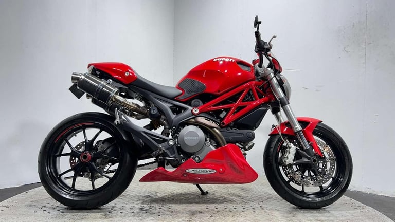 Ducati Monster [Phone number removed]K STREETFIGHTER WARRANTY NEW MOT RIDES GREAT