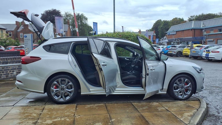 2025 Ford Focus 1.0 EcoBoost Hybrid mHEV 155 ST-Line 5dr Auto Estate Petrol Automatic