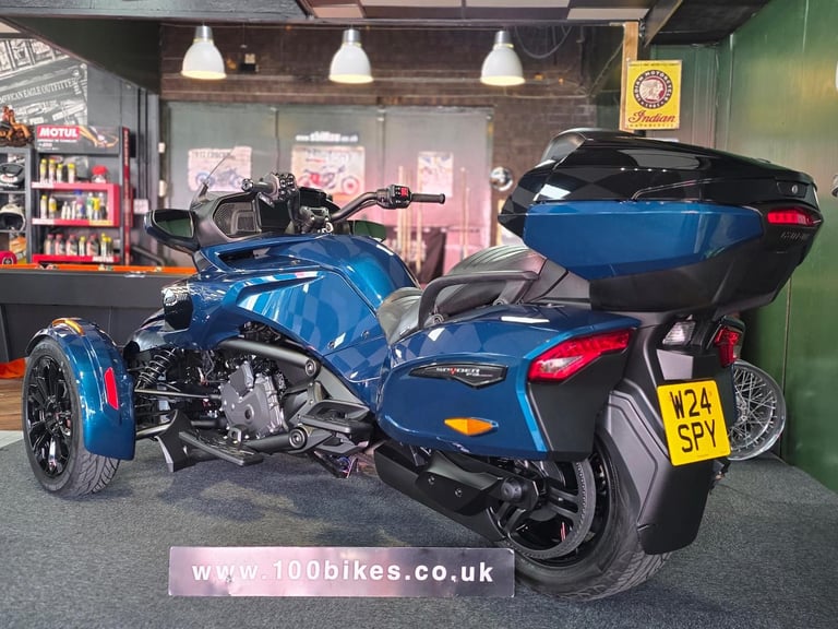 2024 CAN-AM SPYDER F3 LIMITED TRIKE 1330CC SEMI AUTO 2,200 MILE'S 