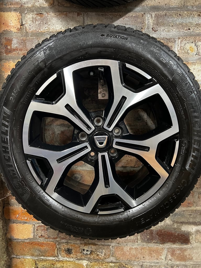 Dacia Duster II 17” Maldives Alloy Wheels & Michelin CrossClimate 2 All Season Nearly New Tyres