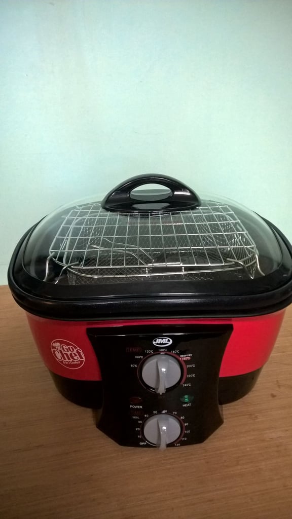 JML Go Chef 8 in 1 cooker,