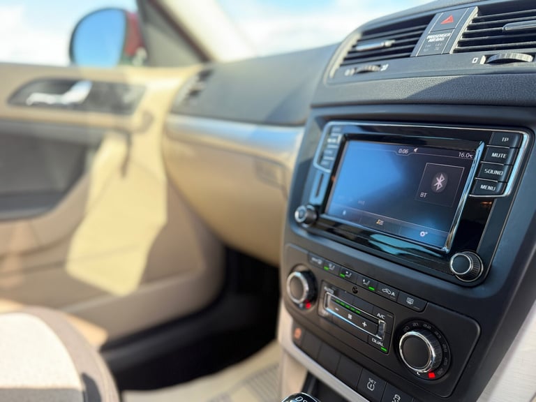 2016 Skoda Yeti 1.2 TSI 110 SE 5dr DSG HATCHBACK Petrol Automatic