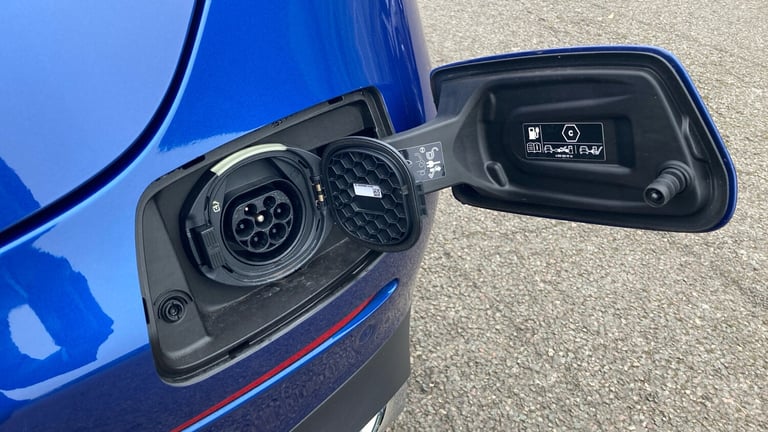 2025 Mercedes-Benz CLE 300e AMG Line Premium Plus 2dr 9G-Tronic Coupe Coupe Hybrid Automatic
