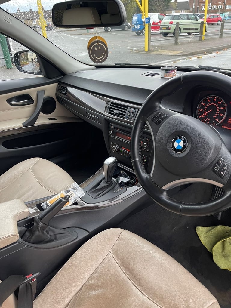 BMW, 3 SERIES, Saloon, 2010, Semi-Auto, 1995 (cc), 4 doors