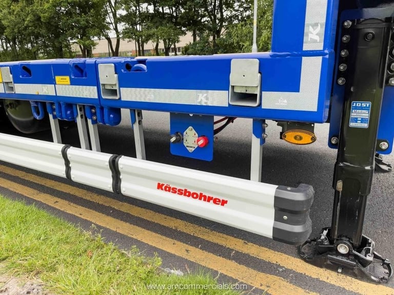 KASSBOHRER 3 AXLE EXTENDABLE LOW LOADER 52,800KG 