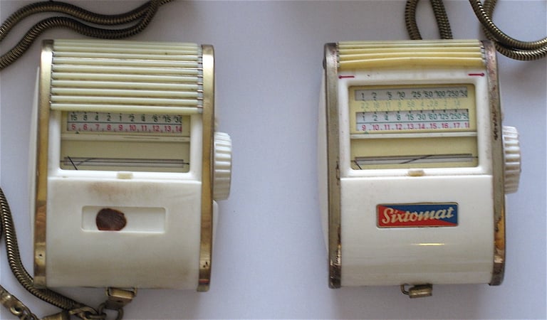 Gossen Sixtomat Colour Finder Photographic Lightmeters/Exposure meters with case and manual