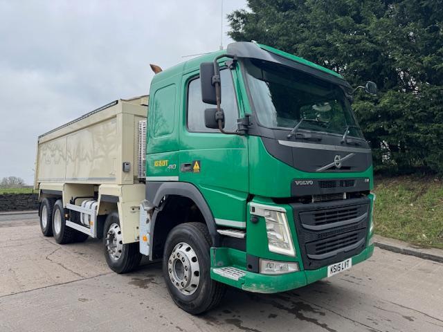 image for 2015 Volvo FM 410 E6 8x4 sleeper cab alloy insulated tipper tar chutes sheet