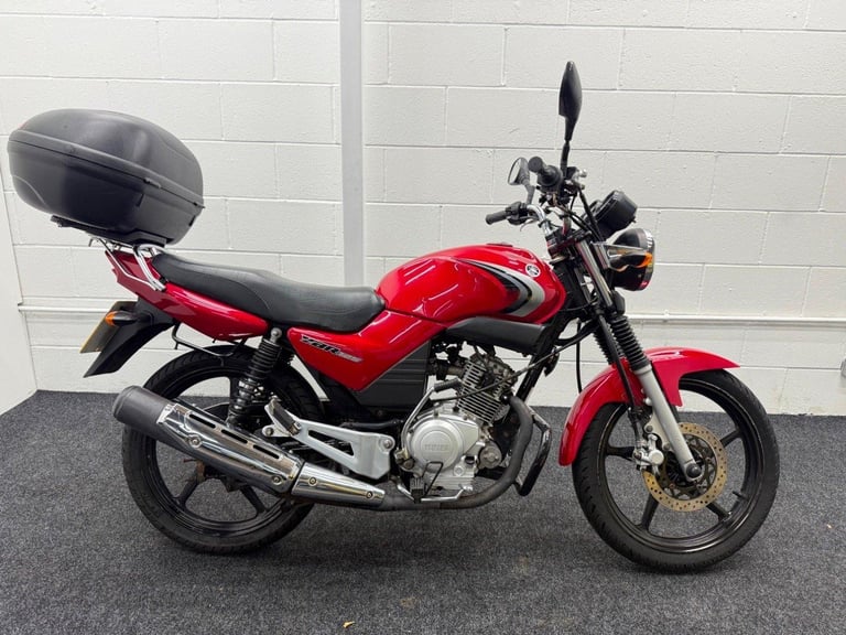 YAMAHA YBR125 - ONLY 7694 MILES! - LONG MOT - LEARNER BIKE 