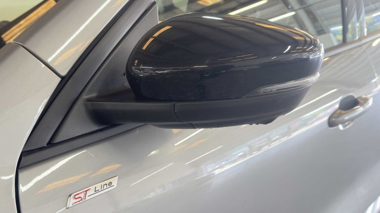 2025 Ford Kuga 2.5 PHEV ST-Line X Black Package 5dr CVT SUV Plug-In Hy Automatic