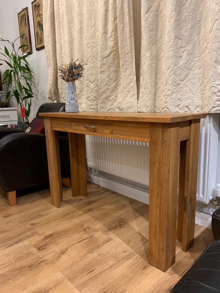 Console table 
