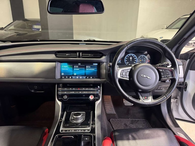 2016 Jaguar XF 3.0 XF V6 S D Auto 4dr Saloon Diesel Automatic