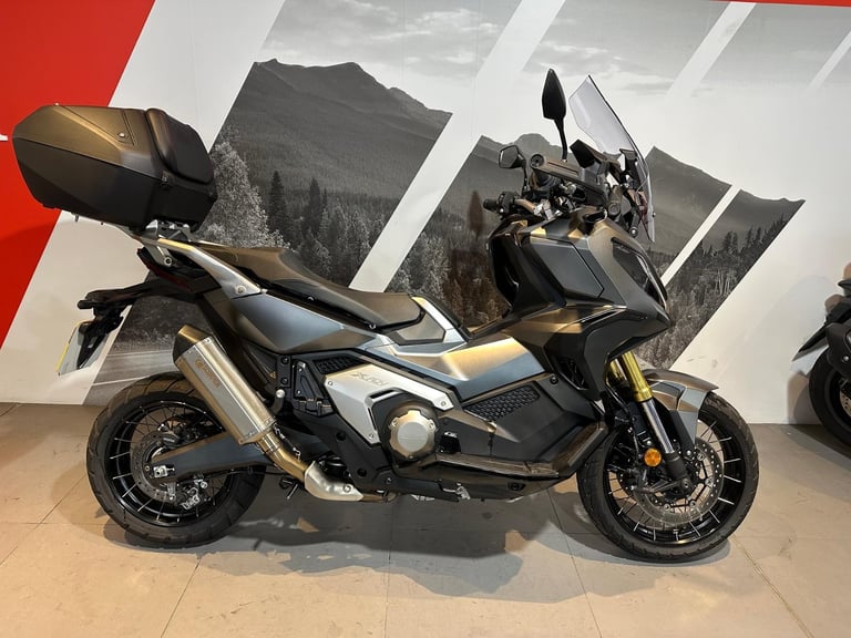 Honda X-ADV 750 2023 with only 3326 miles 