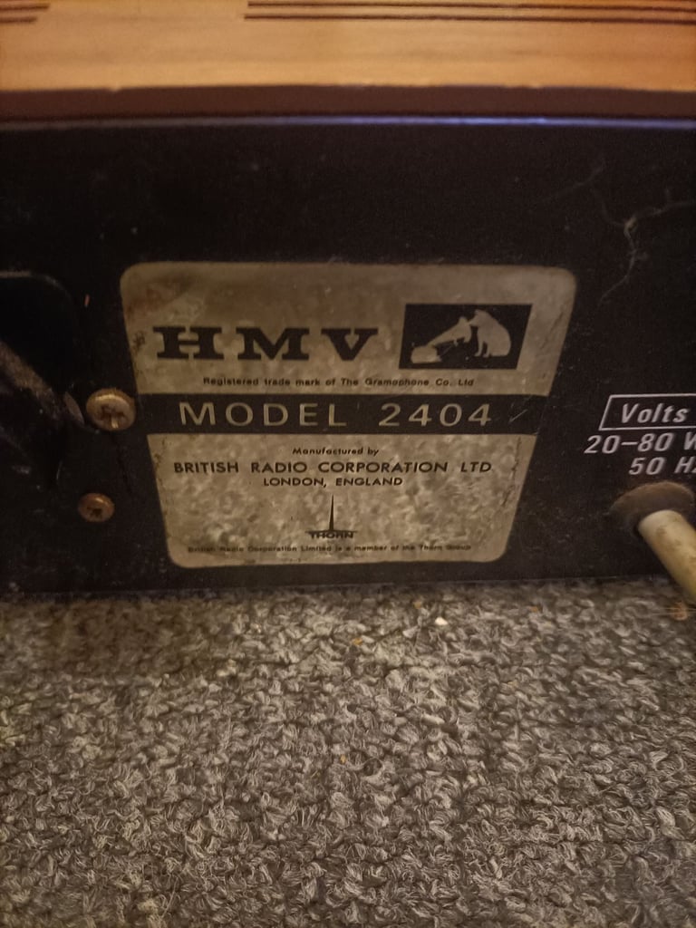 Vintage HIFI system Record player by Lenco Amp/Tuner Ferguson, Speakers by Hitachi.