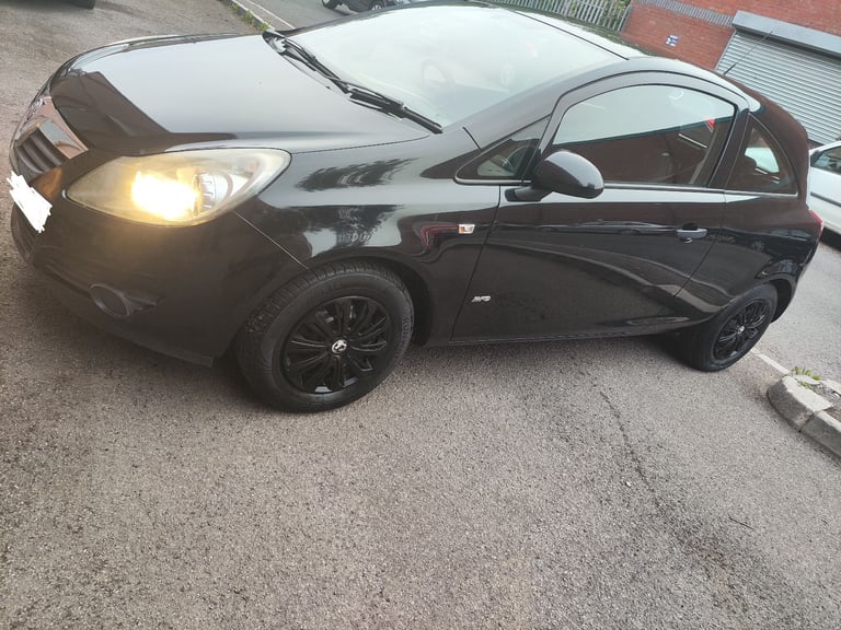 Vauxhall Corsa's (Long MOTS) ULEZ & CAZ Compliant