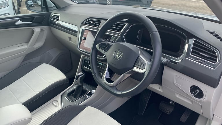 2022 Volkswagen Tiguan 1.5 TSI 150 Elegance 5dr DSG Petrol Estate Estate Petrol Automatic