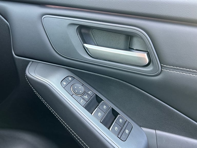 2025 Nissan Qashqai 1.5 E-Power N-Connecta 5dr Auto HATCHBACK PETROL/ELECTRIC Automatic