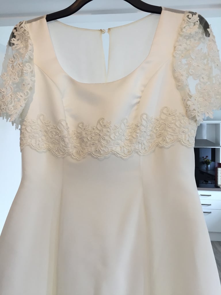Wedding dress size 16