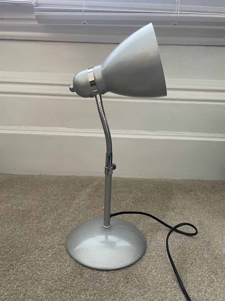 Table lamp - Working order