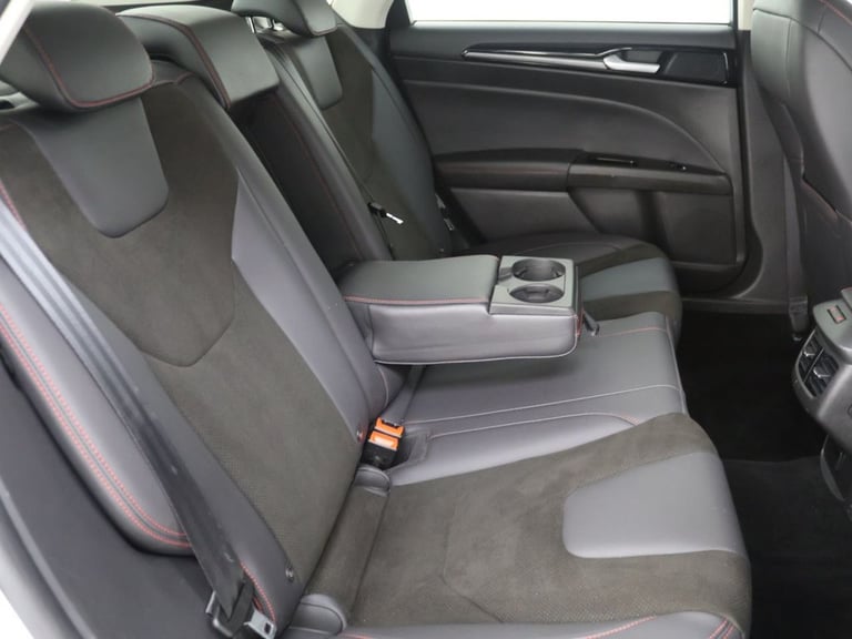 2022 Ford Mondeo 2.0 TiVCT ST-Line Edition Saloon 4dr Petrol Hybrid CVT Euro 6 (s/s) (187 ps Salo...