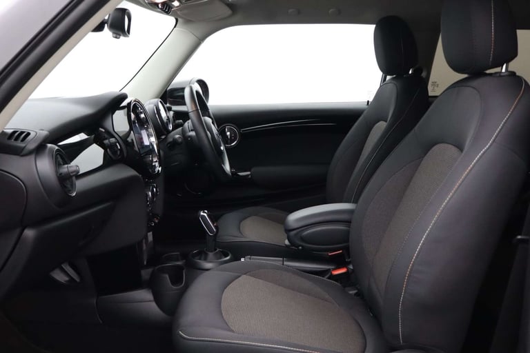 2021 MINI Hatch 1.5 Cooper Classic Auto 3dr Hatchback Petrol Automatic