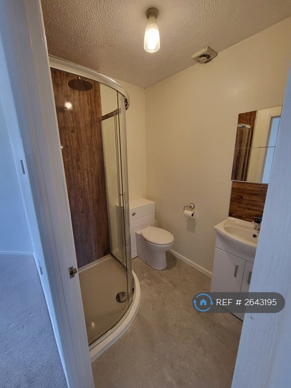 2 bedroom flat in Ladyknowe Court, Moffat, DG10 (2 bed) (#2643195)
