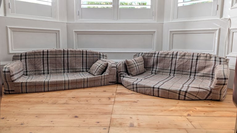 Dog bed 