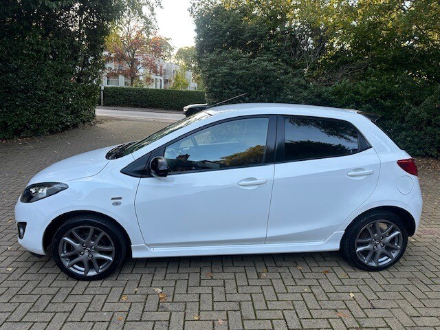 2014 Mazda Mazda2 1.3 Sport Colour Edition 5dr HATCHBACK Petrol Manual