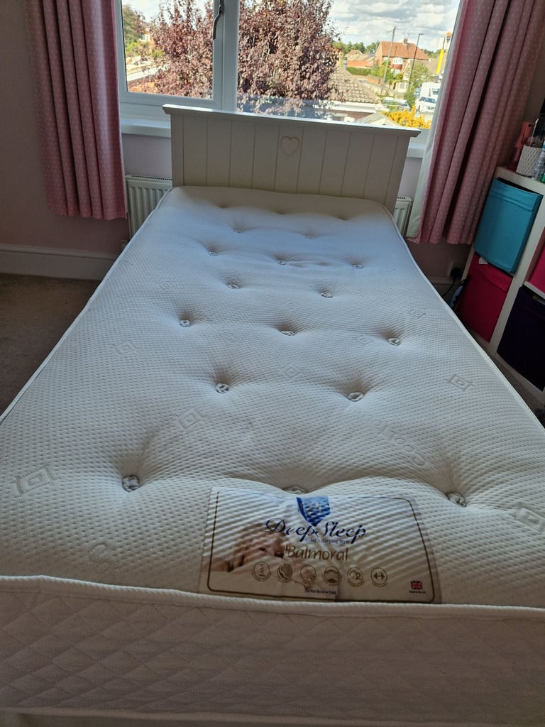 Single Bed with Mattress and Wooden Headboard