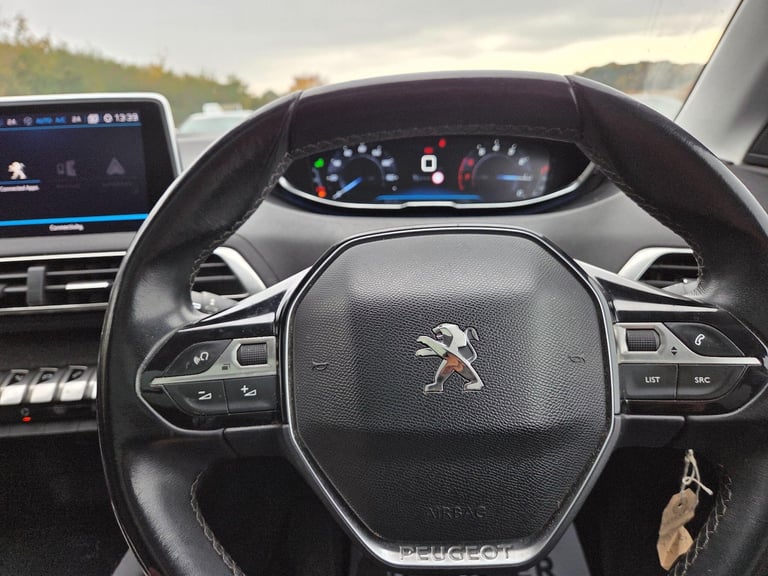 2018 Peugeot 5008 1.2 PureTech Allure Euro 6 (s/s) 5dr Petrol