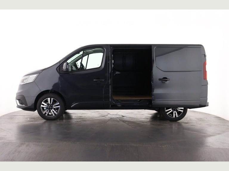 2025 Renault Trafic SL30 Blue dCi 150 Extra Sport [Safety] Van PANEL VAN Diesel Manual