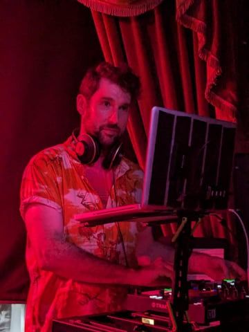 Looking for a collab - electronica, funk, R&B, downbeat