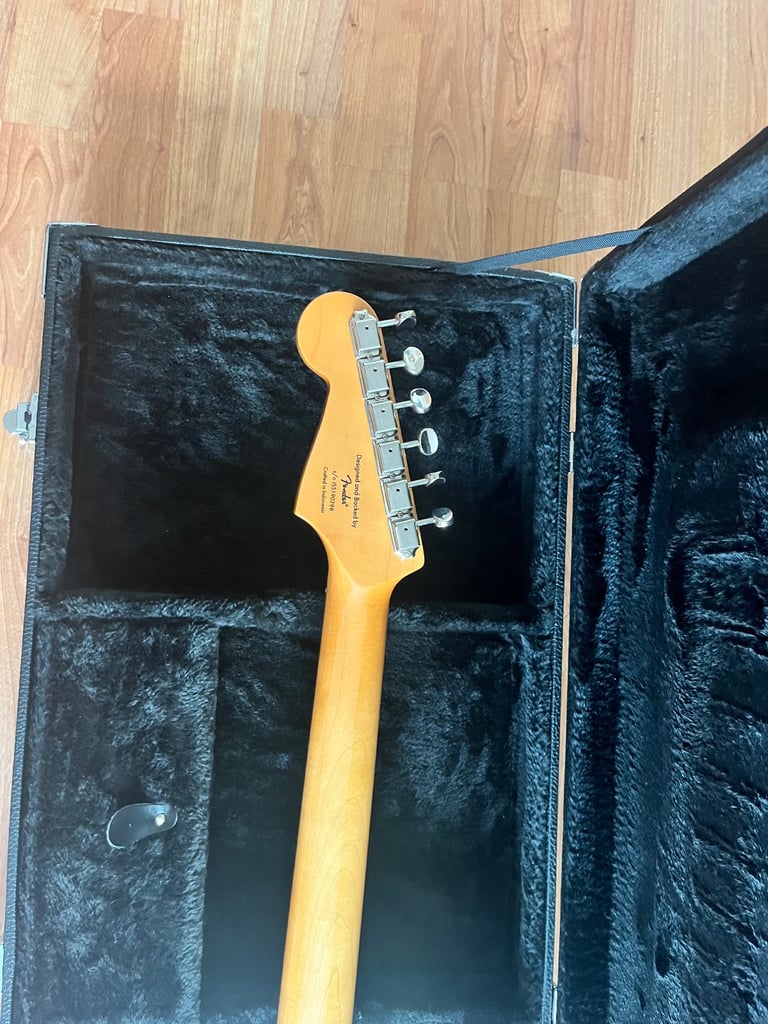 Fender Classic Vibe 60’s & Hard Case