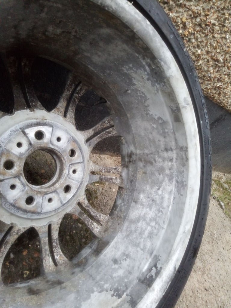  BMW  18" Alloy Wheels E85 E86 E82 Z4 225/40 ZR18 7896490 8j x 18 EH2 SILVER used 