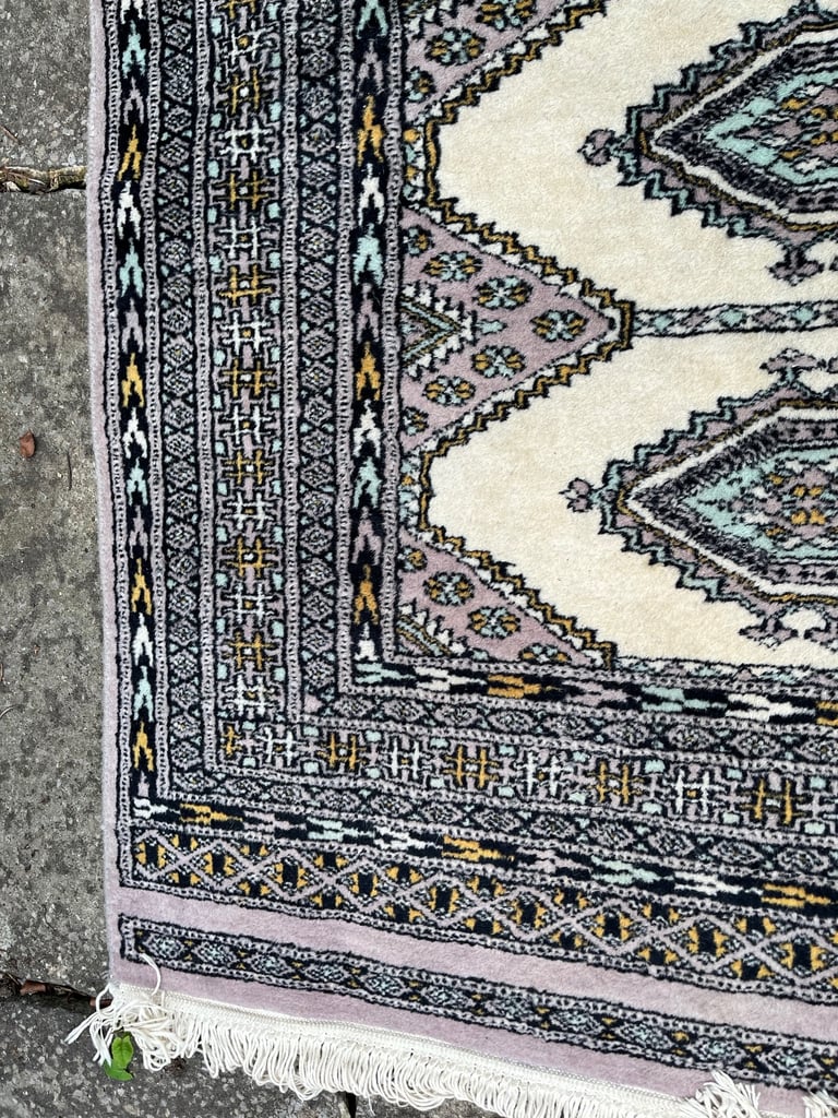 Pakistani Bokhara rug