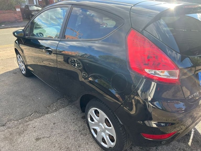 2009 Ford Fiesta 1.4 Style + Hatchback 3dr Petrol Manual (133 g/km, 94 bhp) Hatchback Petrol Manual